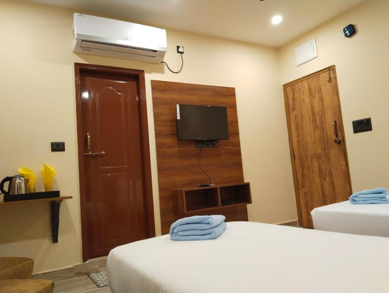 Hotel Windsor Plaza Χιντεραμπάντ Εξωτερικό φωτογραφία